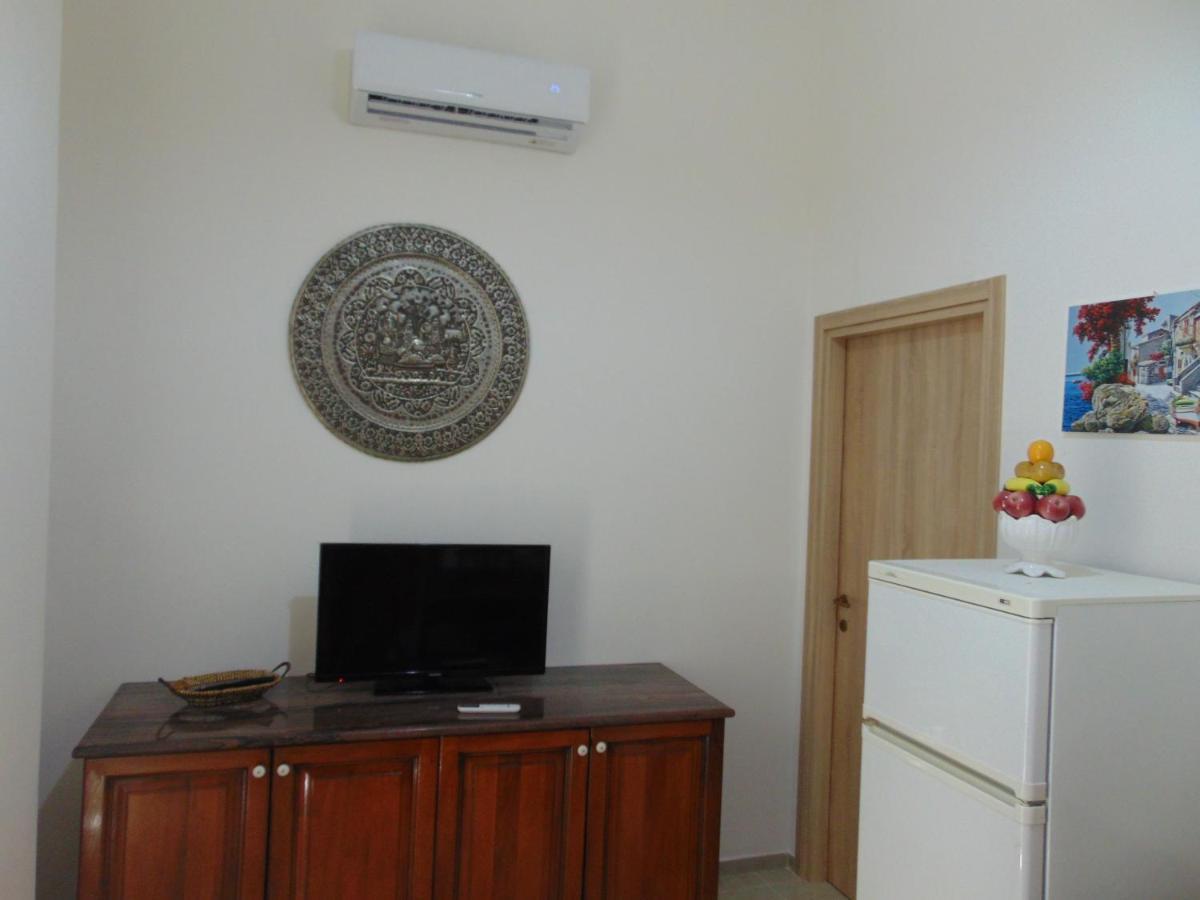 Casa Francesca 2 Lofty Apartment กัสเตลลัมมาเร เดล โกลโฟ ภายนอก รูปภาพ