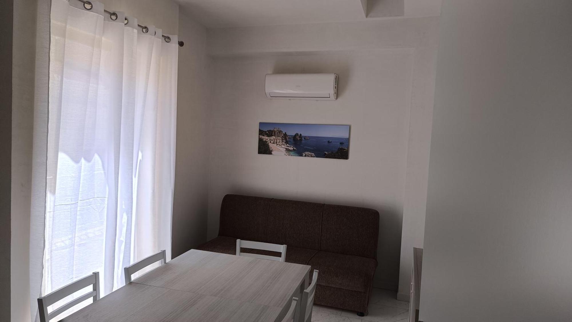 Casa Francesca 2 Lofty Apartment กัสเตลลัมมาเร เดล โกลโฟ ภายนอก รูปภาพ